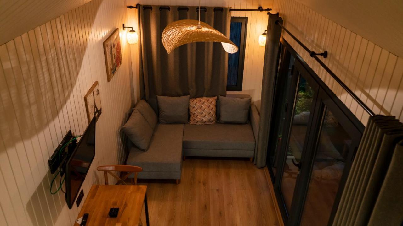 Ten Tiny House Сапанджа Екстер'єр фото