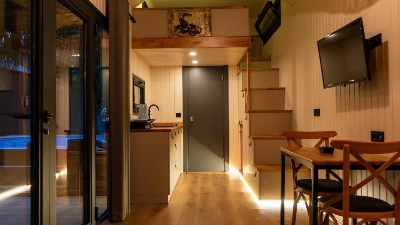 Ten Tiny House Сапанджа Екстер'єр фото