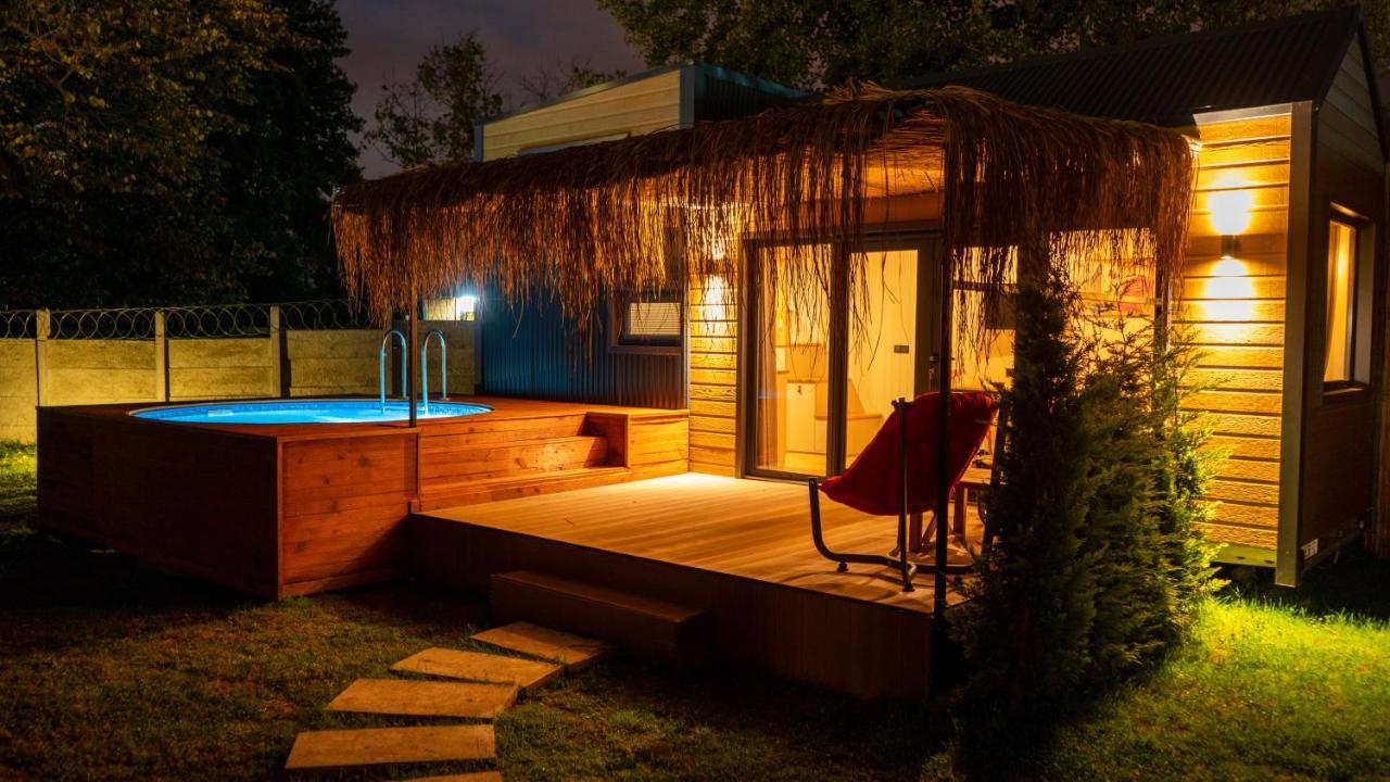 Ten Tiny House Сапанджа Екстер'єр фото