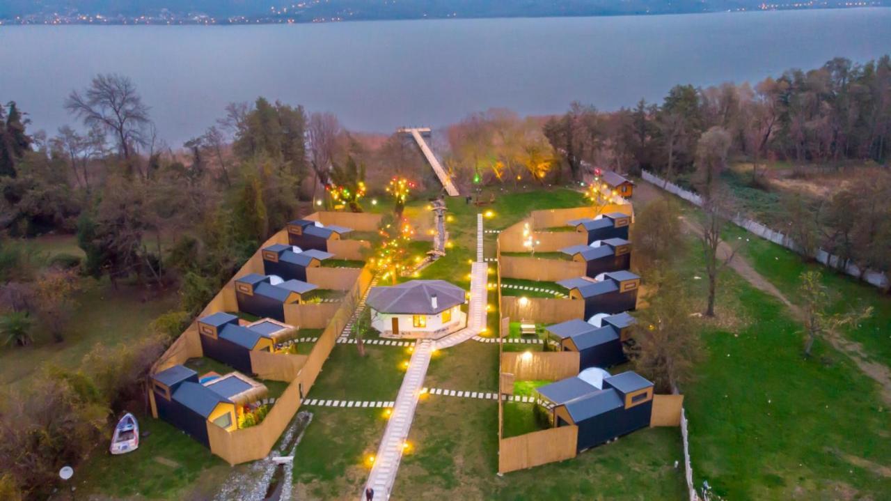 Ten Tiny House Сапанджа Екстер'єр фото